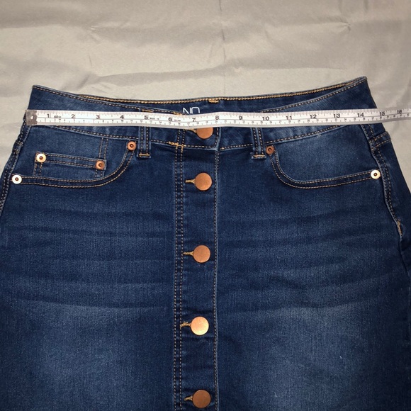*SOLD! Jean skirt - Picture 5 of 6